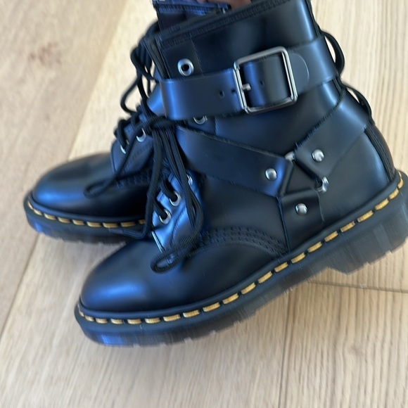Doc Martens Cristofor Leather Moto Boot (Women)
BLACK, Size 5US/ 3UK NEW - Picture 6 of 7